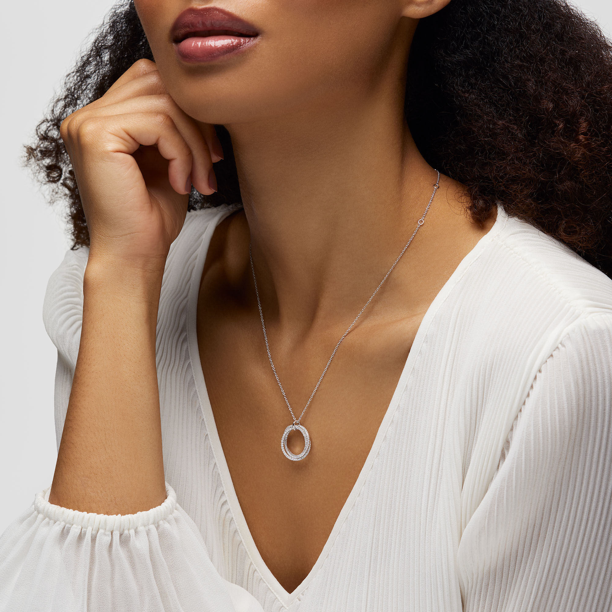 Large Diamond Circle Necklace | Birks Rosée du Matin